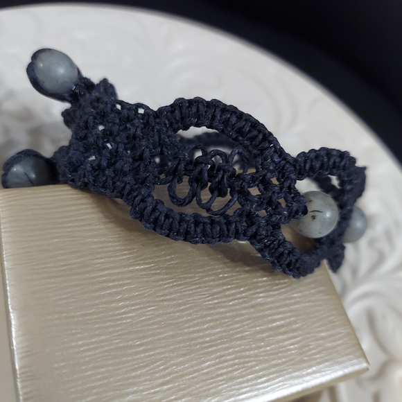 New Macrame Dark Blue/Labradorite Bracelet - Picture 5 of 6